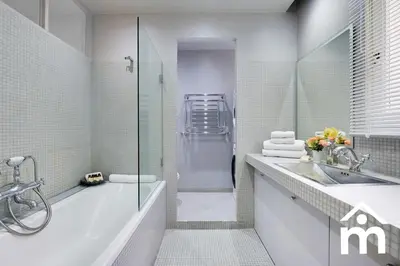 Salle de bains dans l'établissement Marais 2B with Balcony by Melvane Luxury