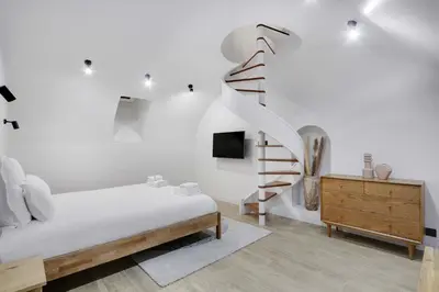 Un ou plusieurs lits dans un hébergement de l'établissement A-C Apartment 2BDR-4P Neuilly Sur Seine