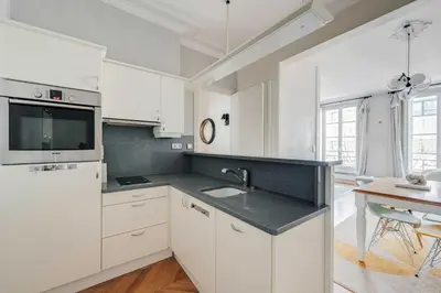 Cuisine ou kitchenette dans l'établissement Charming Apt 1BR-4P - Proche de la Place Vendome