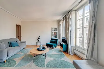 Coin salon dans l'établissement Charming Apt 1BR-4P - Proche de la Place Vendome