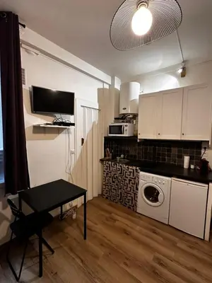 Cuisine ou kitchenette dans l'établissement Studio Buttes aux cailles - Weber Home