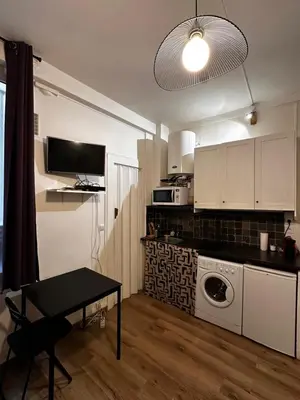 Cuisine ou kitchenette dans l'établissement Studio Buttes aux cailles - Weber Home
