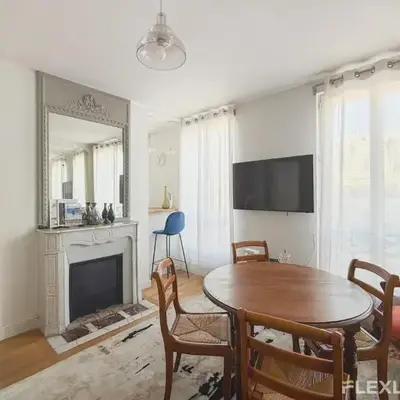 Unique one-bedroom apartment near the Arc de Triomphe