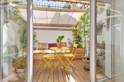 Balcon ou terrasse dans l'établissement Beautiful Duplex 1BR-2P - Belleville