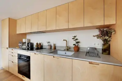 Cuisine ou kitchenette dans l'établissement Beautiful Duplex 1BR-2P - Belleville