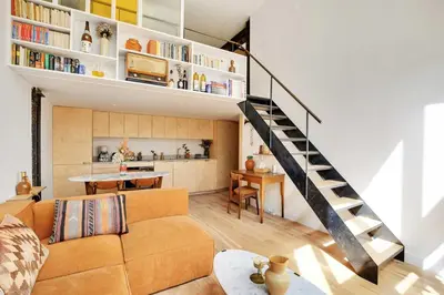 Coin salon dans l'établissement Beautiful Duplex 1BR-2P - Belleville