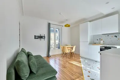 Cuisine ou kitchenette dans l'établissement Parisien bas de Montmartre géré par Mey Agency