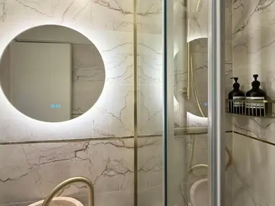 Salle de bains dans l'établissement Architect Renovated Family Duplex 4 bedrooms Opéra Lafayette 9p CCTV in Common Areas