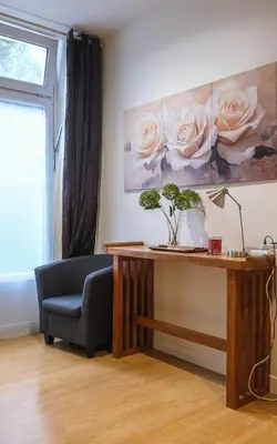 Coin salon dans l'établissement Un havre de paix au coeur de Paris