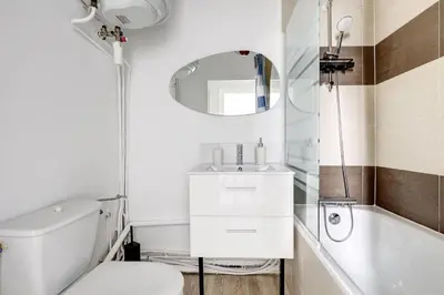 Salle de bains dans l'établissement Studio cosy et calme pres de So Ouest