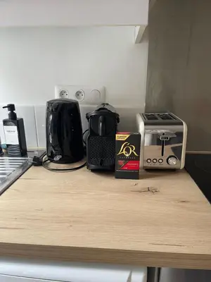 Cuisine ou kitchenette dans l'établissement Elevate your home Clichy
