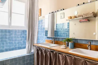 Salle de bains dans l'établissement Loft, 3 chambres, 4' à pied du Parc des Expositions Paris Porte de Versailles