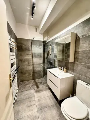 Salle de bains dans l'établissement Exceptional apartment with private garden
