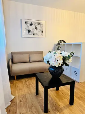 Coin salon dans l'établissement Modern studio in Clichy, quick access to Paris