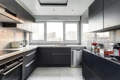 Cuisine ou kitchenette dans l'établissement Suite Scandicci - Superbe appartement parisien