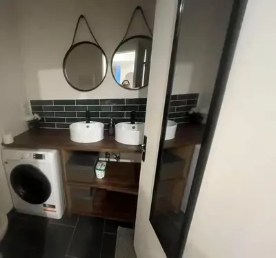 Salle de bains dans l'établissement Modern Loft - 8 Guests- 4 rooms- 2 Bathrooms- Near Paris- Private car park