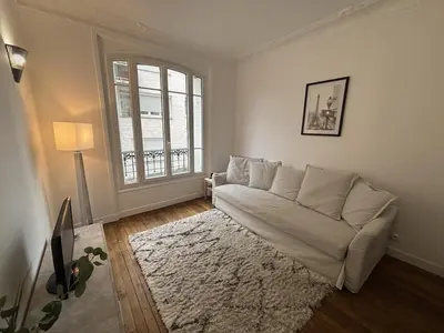 Coin salon dans l'établissement Le Haussmann Charme parisien - Spacieux