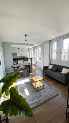 Plan de l'établissement Superbe Appartement PArisien Proche metro et toutes commodités IDEAL COUPLES ET PROFESSIONNELS -15pourcents a la semaine