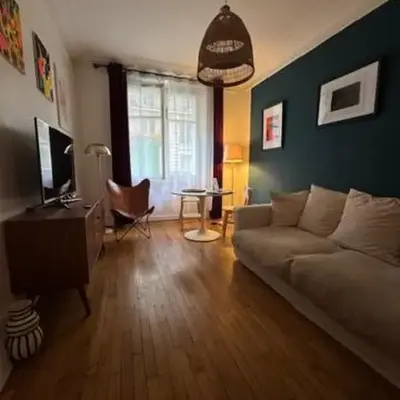 Nice place in Paris