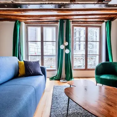 Appartement familial au Centre de Paris