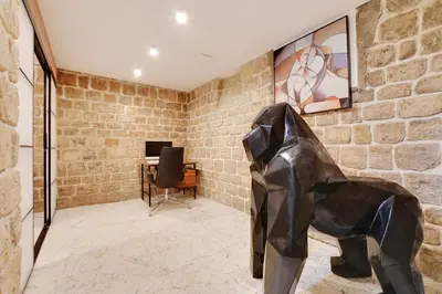 Télévision ou salle de divertissement dans l'établissement Charming Apt - AC - 2BR-6P - Near Bastille