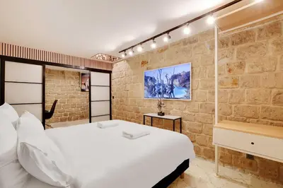 Un ou plusieurs lits dans un hébergement de l'établissement Charming Apt - AC - 2BR-6P - Near Bastille