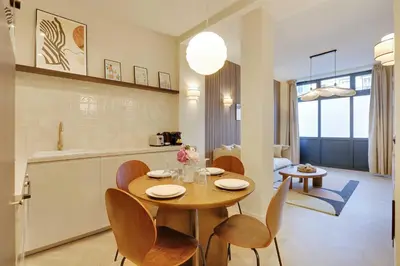 Cuisine ou kitchenette dans l'établissement Beautiful Apartment 2CH-6P - Paris 18e-Montmartre