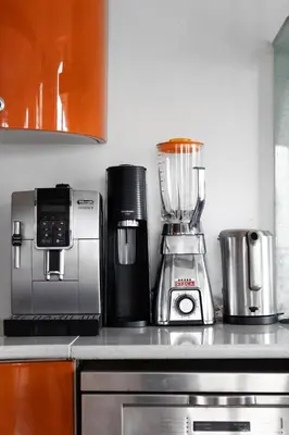 Cuisine ou kitchenette dans l'établissement Hawkins Suite Park View in Paris