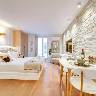 Historical apartment in the heart of Paris - 2