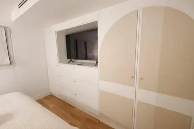 Un ou plusieurs lits dans un hébergement de l'établissement Beautiful renovated apartment with AC - Paris East