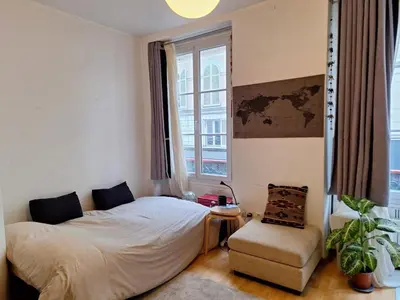 Un ou plusieurs lits dans un hébergement de l'établissement Cozy home, very well located