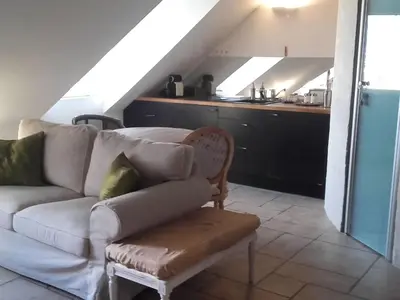 Coin salon dans l'établissement Apartment Schöner romantischer Blick auf die Seine by Interhome