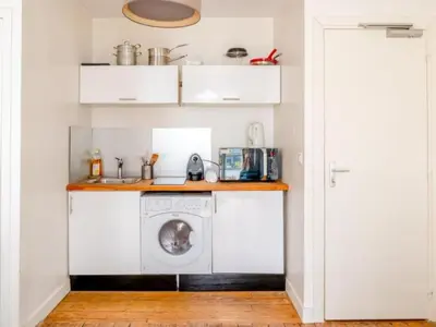 Cuisine ou kitchenette dans l'établissement Apartment Appartement 7 by Interhome