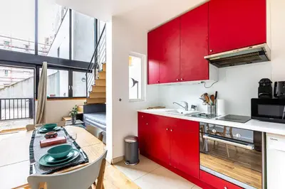 Cuisine ou kitchenette dans l'établissement GuestReady - Comfortable stay in the 19th Arr.