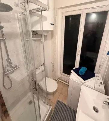 Salle de bains dans l'établissement Blue stay