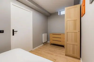 Un ou plusieurs lits dans un hébergement de l'établissement Chic 2-room apartment in the heart of Parisian luxury