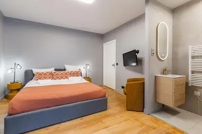 Un ou plusieurs lits dans un hébergement de l'établissement Exceptional triplex with 6 bedrooms & air conditioning