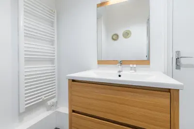 Salle de bains dans l'établissement Beautiful air-conditioned apartment in the heart of the Marais