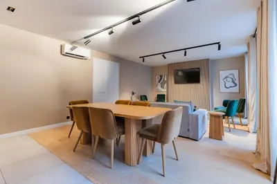 Télévision ou salle de divertissement dans l'établissement Beautiful Apartment in the Heart of Paris