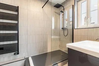 Salle de bains dans l'établissement Cozy & Fully Equipped Studio in the Heart of Paris