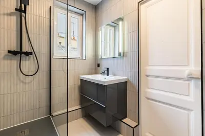 Salle de bains dans l'établissement Cozy & Fully Equipped Studio in the Heart of Paris