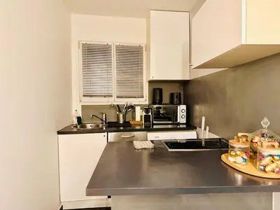 Cuisine ou kitchenette dans l'établissement Le charme parisien au cœur de Montmartre