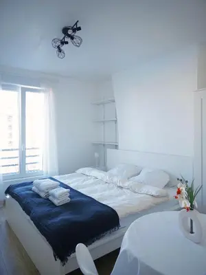 Un ou plusieurs lits dans un hébergement de l'établissement Comfortable 64 m2 Apt near Stade de France Self Check in