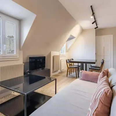 Escapade Parisienne au Cœur d'un Quartier Mythique