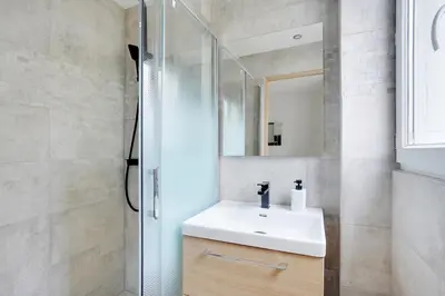 Salle de bains dans l'établissement Appartement Suite 33