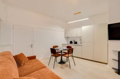 Cuisine ou kitchenette dans l'établissement Studio confortable pour 4 au cœur de Paris
