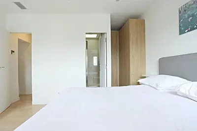 Un ou plusieurs lits dans un hébergement de l'établissement Air conditioning, calm & comfort in the heart of Paris Marais