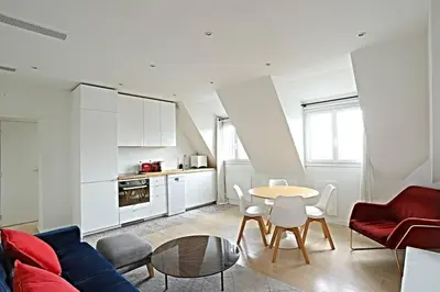 Cuisine ou kitchenette dans l'établissement Air conditioning, calm & comfort in the heart of Paris Marais