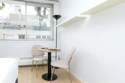 Plan de l'établissement Charmant studio pour séjour parisien dans le 15e