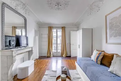 Plan de l'établissement Haussmannian apt - 2BDR-6P near Marais-sentier